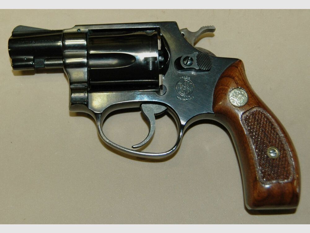 Smith & Wesson 36