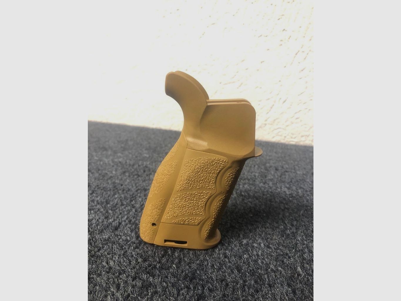 HK Adaptive Battle Grip handgreep zandkleur/RAL8000 - NIEUW - Heckler & Koch Mr223 Mr308 HK416 HK417 HK433 HK437 G95k KSK Ar15