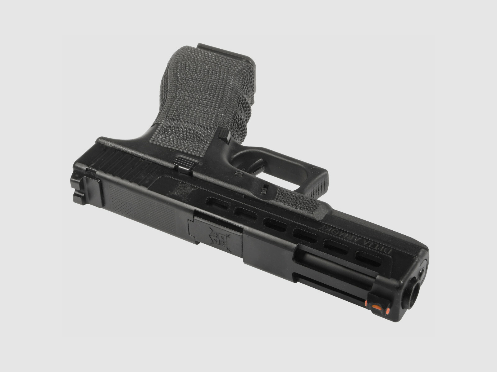 P06 GBB Airsoft Pistole in Schwarz | Delta Armory