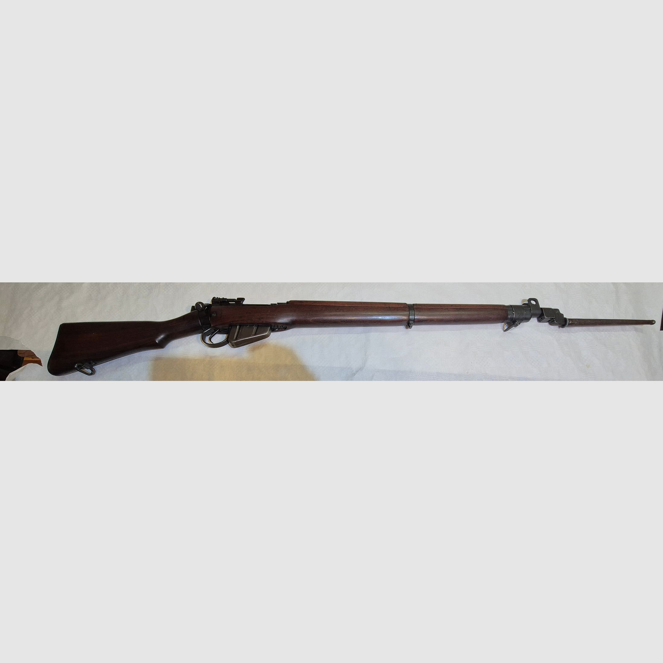 Lee Enfield No. 4 Mk. 1 *, Kaliber .303 Brit., Mehrlader/Repetierer.
