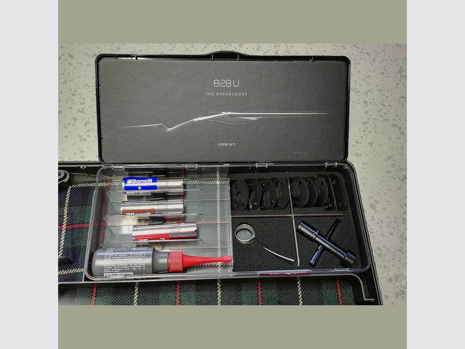 Benelli 828U Black, Kal.12/76, Bild 8 von 10