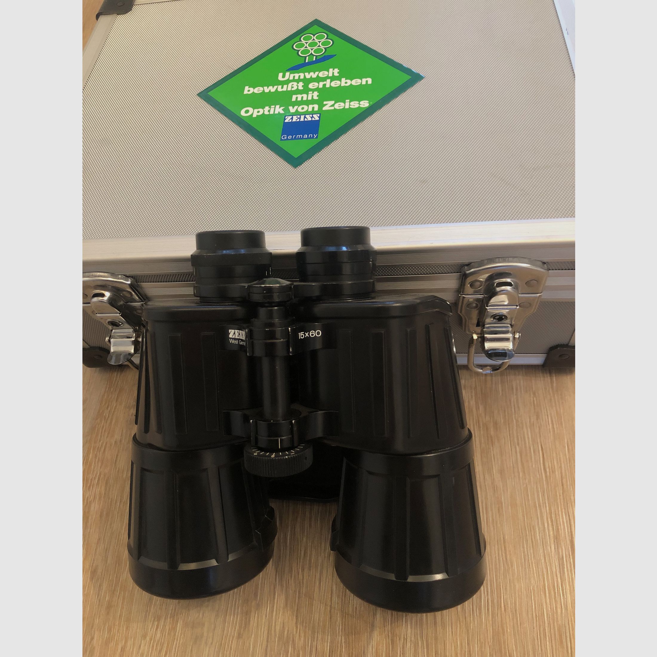 Carl Zeiss 15x60 T* jumelles Allemagne de l'Ouest + mallette d'origine État TOP