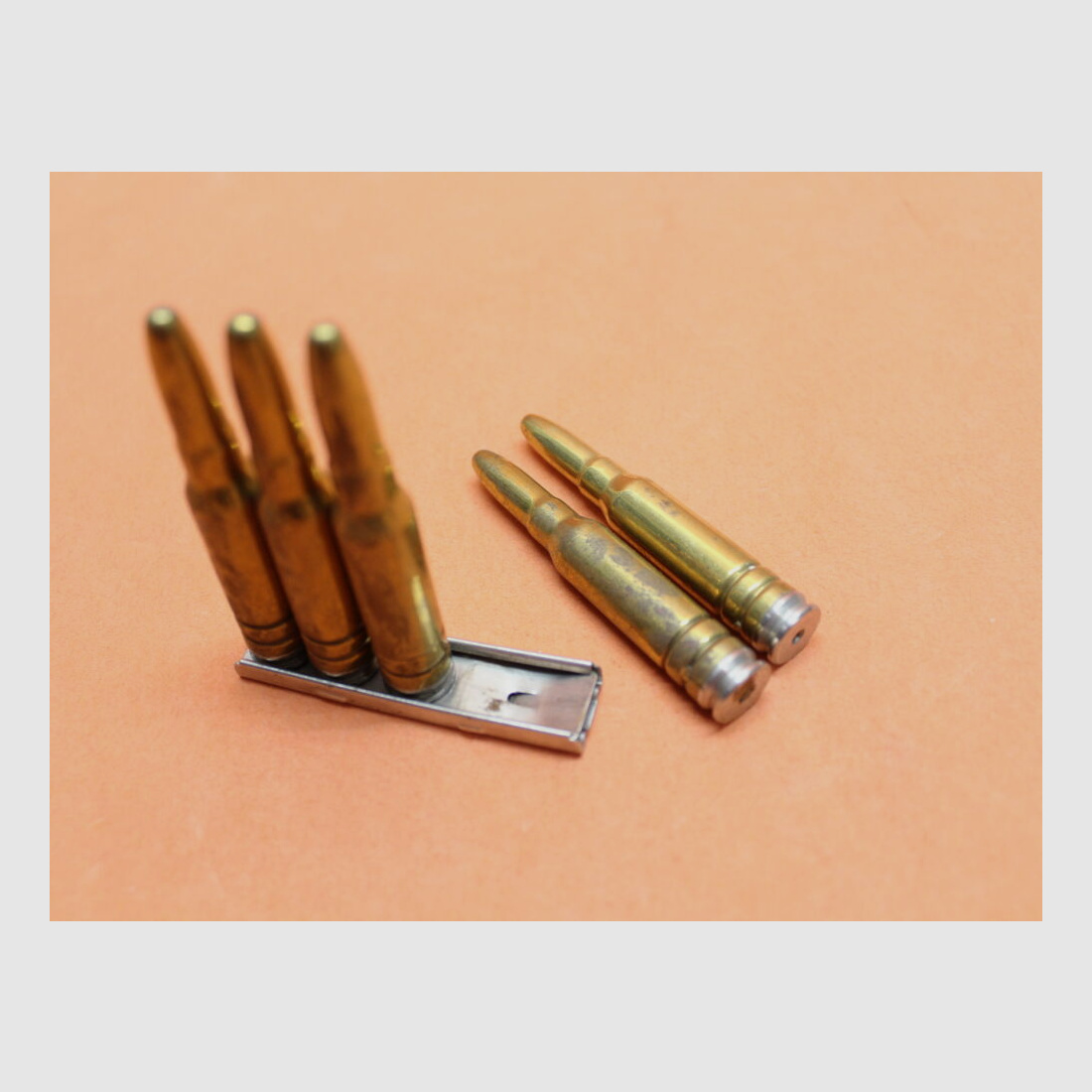 BUND SURPLUS Sammler-/Dekomunition .308Win Exerzierpatrone 7,62x51 BUND/ BGS 5 Stück incl. Ladestreifen FN FAL/G1