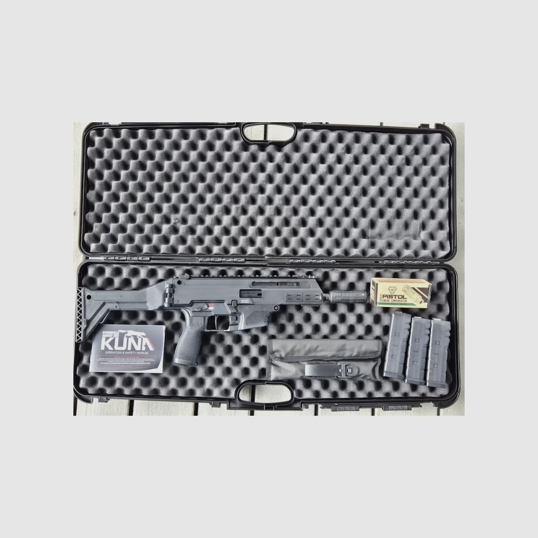 Springfield Armory KUNA 5.5" 9mm Fix Stock & Strike Industries Compensator, Bild 2 von 8