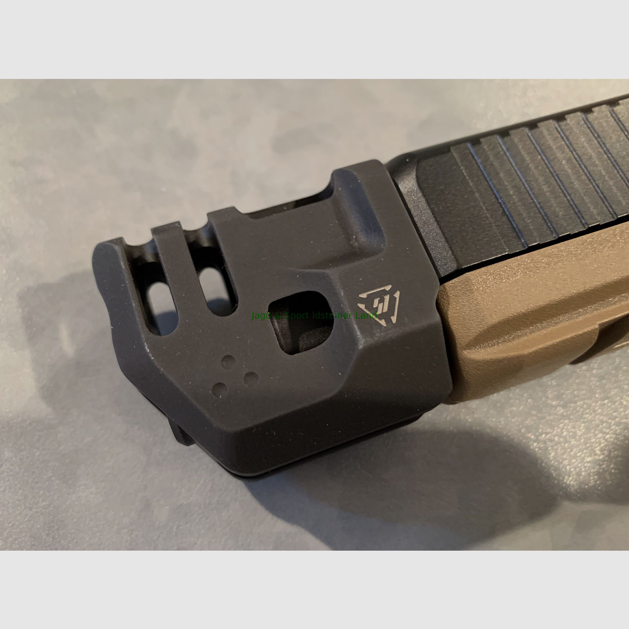 Glock G17 Gen5 FR inkl. Tuningpaket v. Strike Industries & Timney