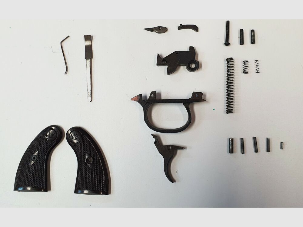 Nanno Hübenbecker Vrije Onderdelen Set Revolver NHM Model 6 - .22lr 20 Onderdelen