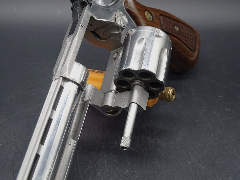 Taurus Stainless Revolver 6" Kaliber .357 Magnum