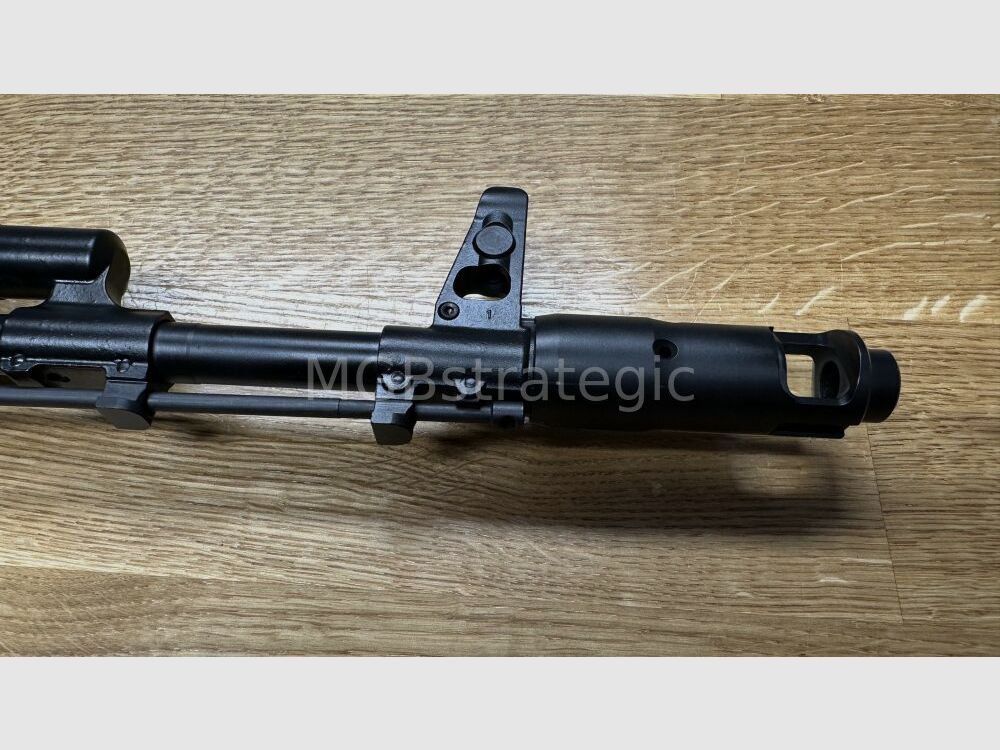 Kalashnikov USA KR103 con culata fija 7,62x39 sistema AK47 AKM AK74 versión civil AK103