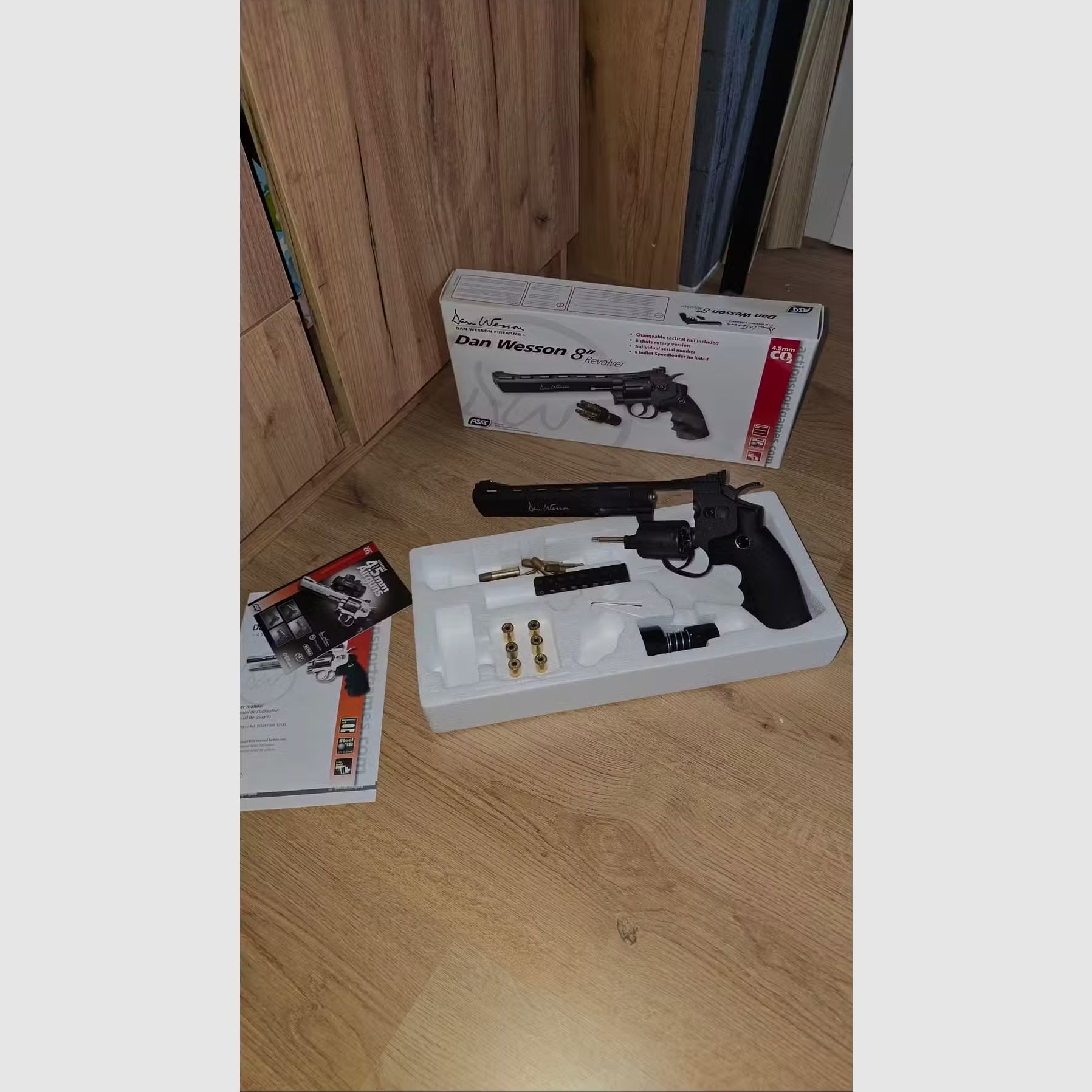  ASG Dan Wesson 8 pulgadas 4,5mm CO2 revólver