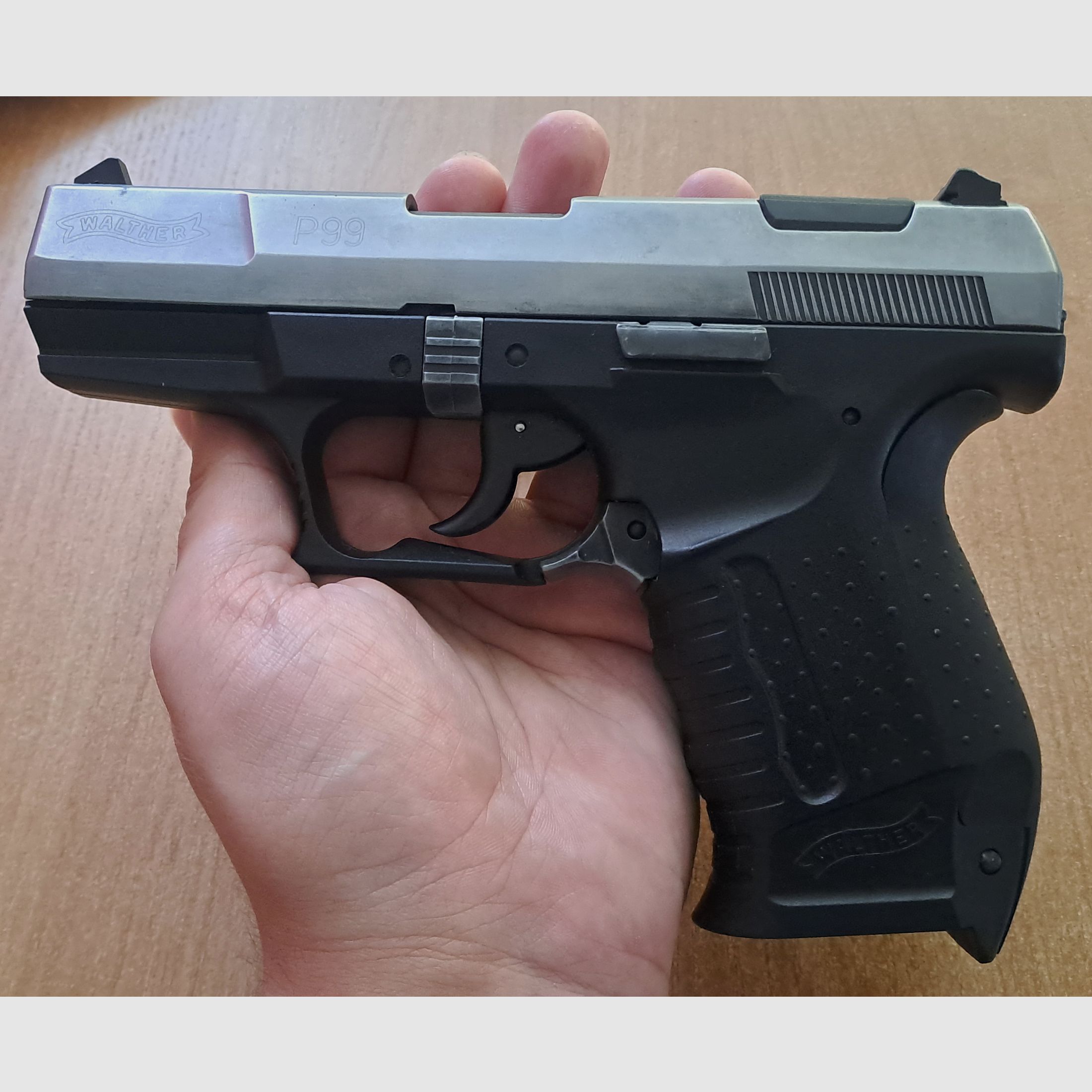 Walther P99- Cal. 9 mm blank/ PTB 637