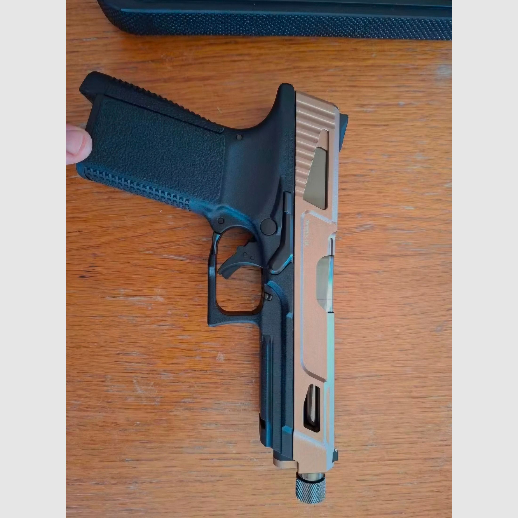 G&G GTP 9 MS DST CO2 airsoft pistol, Desert with green gas and 2 magazines