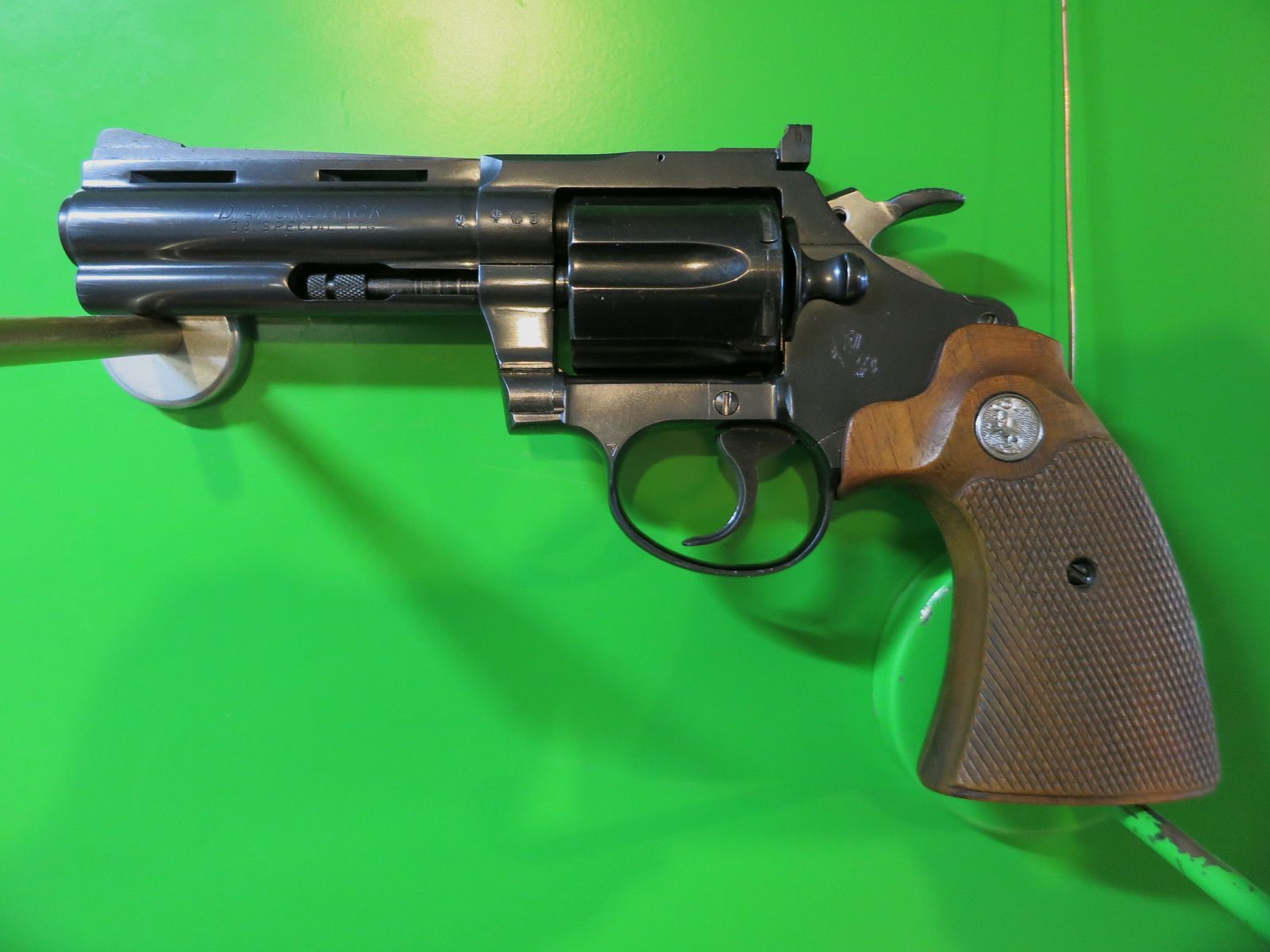 Revolver COLT Diamondback .38 Special, 4" barrel CTG, collector's weapon #53-