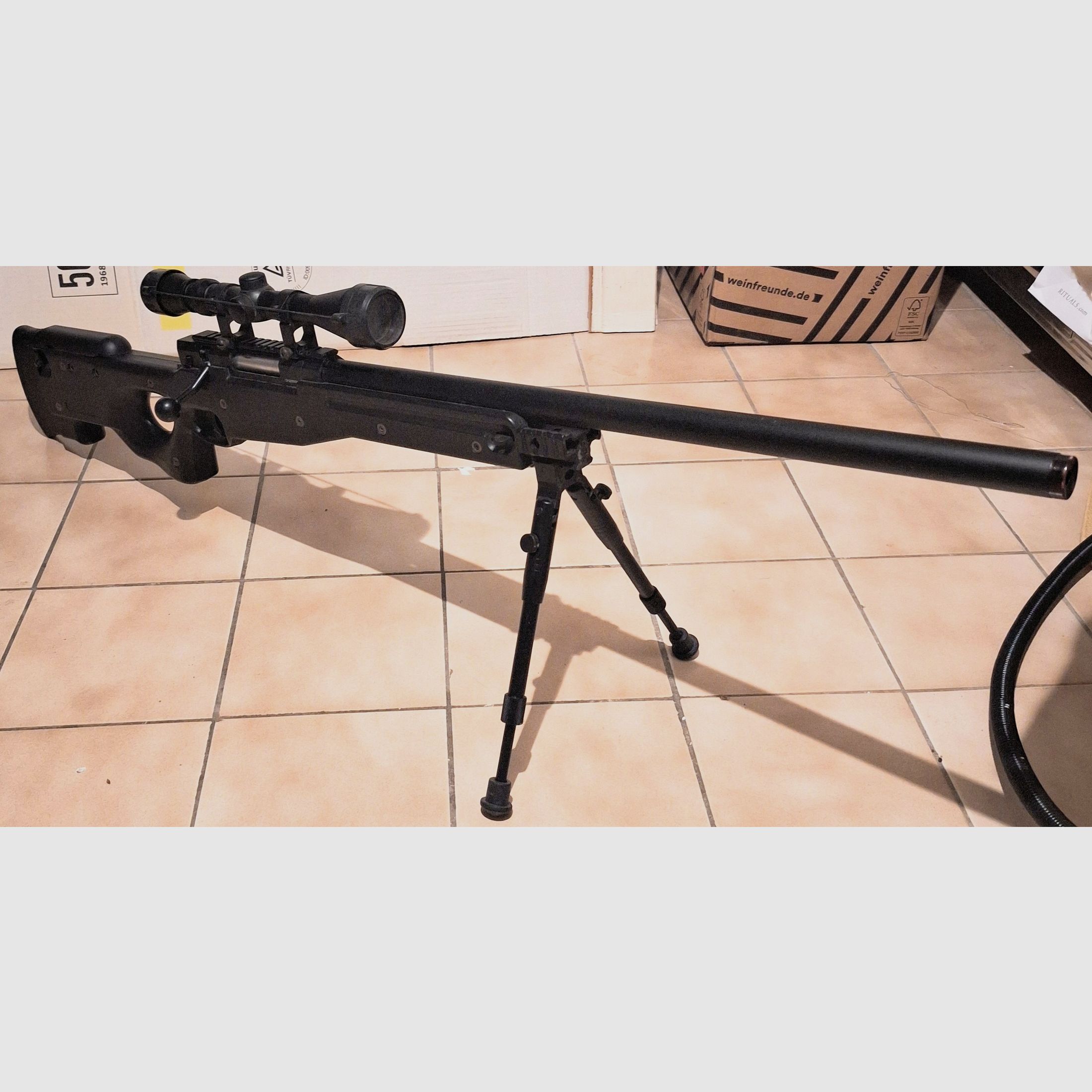 Marque inconnue : L96 similaire à Well ou GSG MB01 avec scope en métal 0,5 J joule bolt