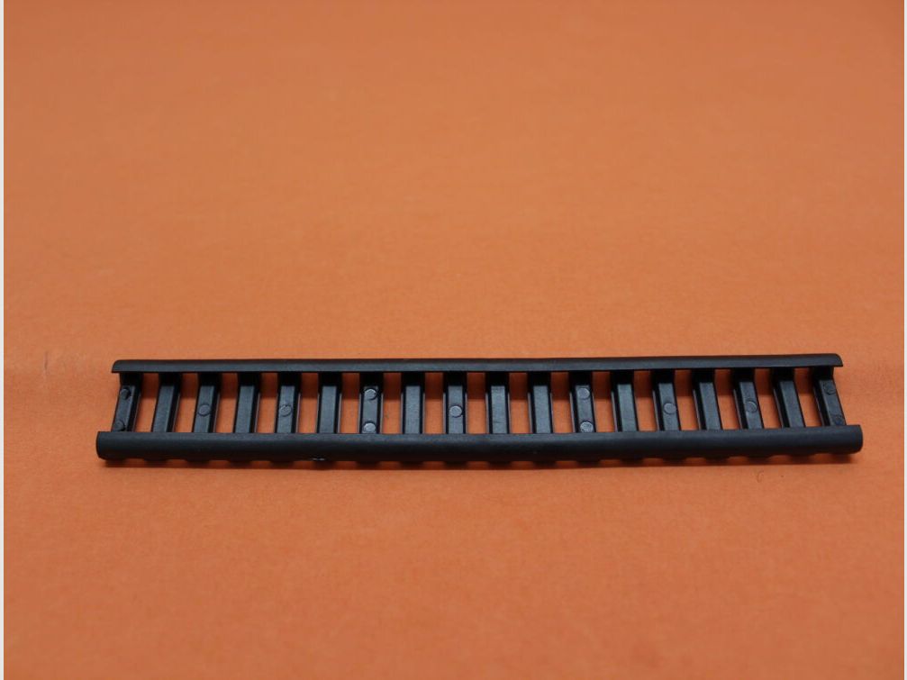 Cubierta negra de riel Picatinny de bajo perfil SIG Sauer SIGTAC de 18 ranuras / 175 mm para perfil Picatinny