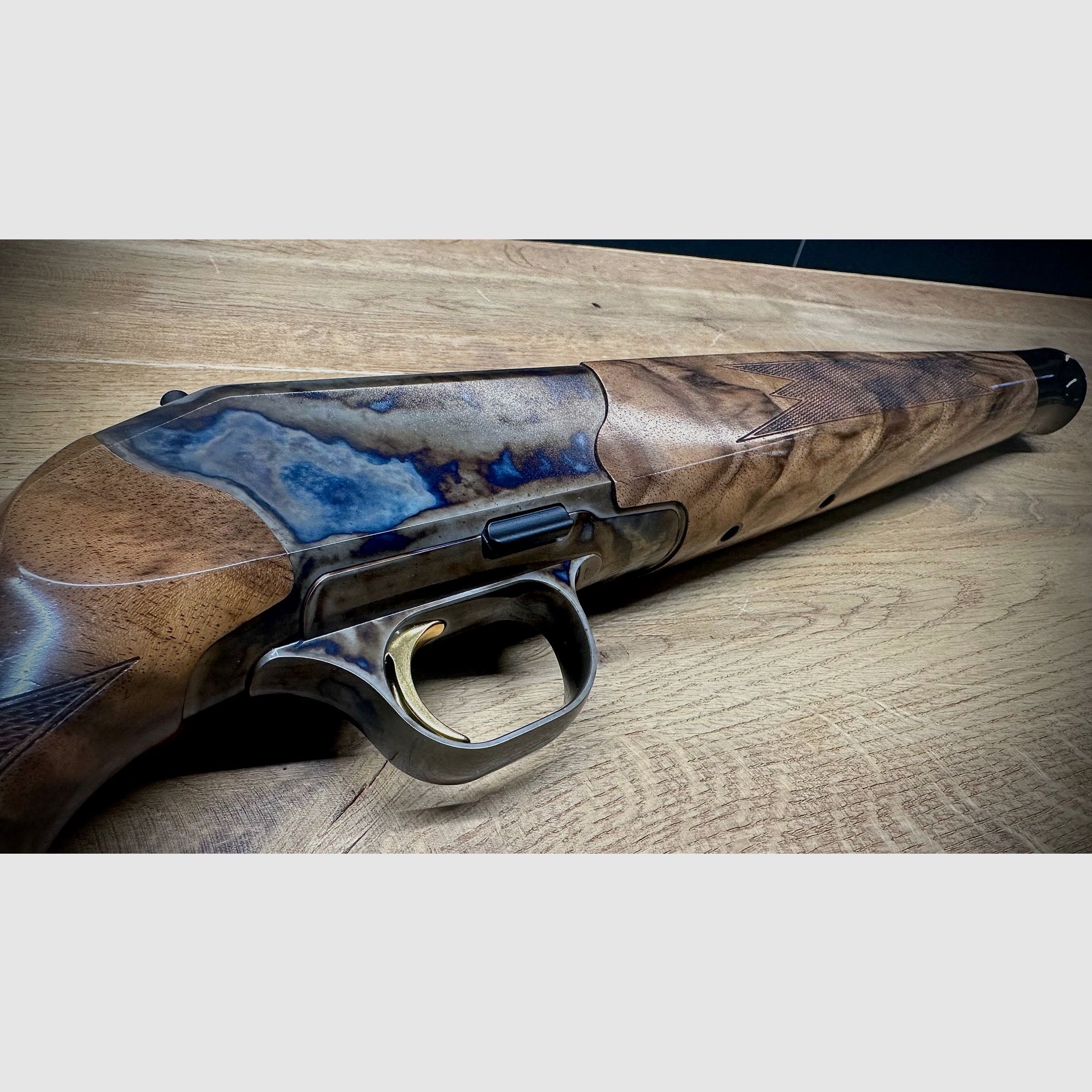 Blaser R8 kolf met buntharding / HK7 / Super Finish / systeemkast & trekker staal / DROOMMOOI!