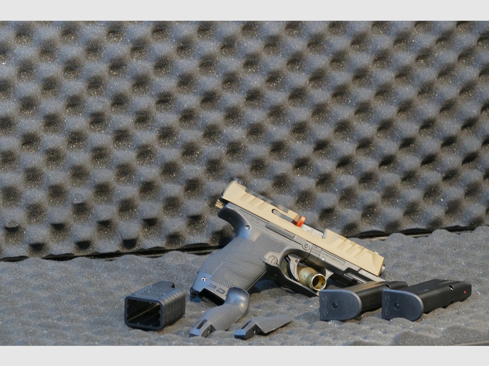 Walther PDP Compact, 4", 9x19, Ceracote personalizzato bronzo bruciato Pistola da prestazione WHB14