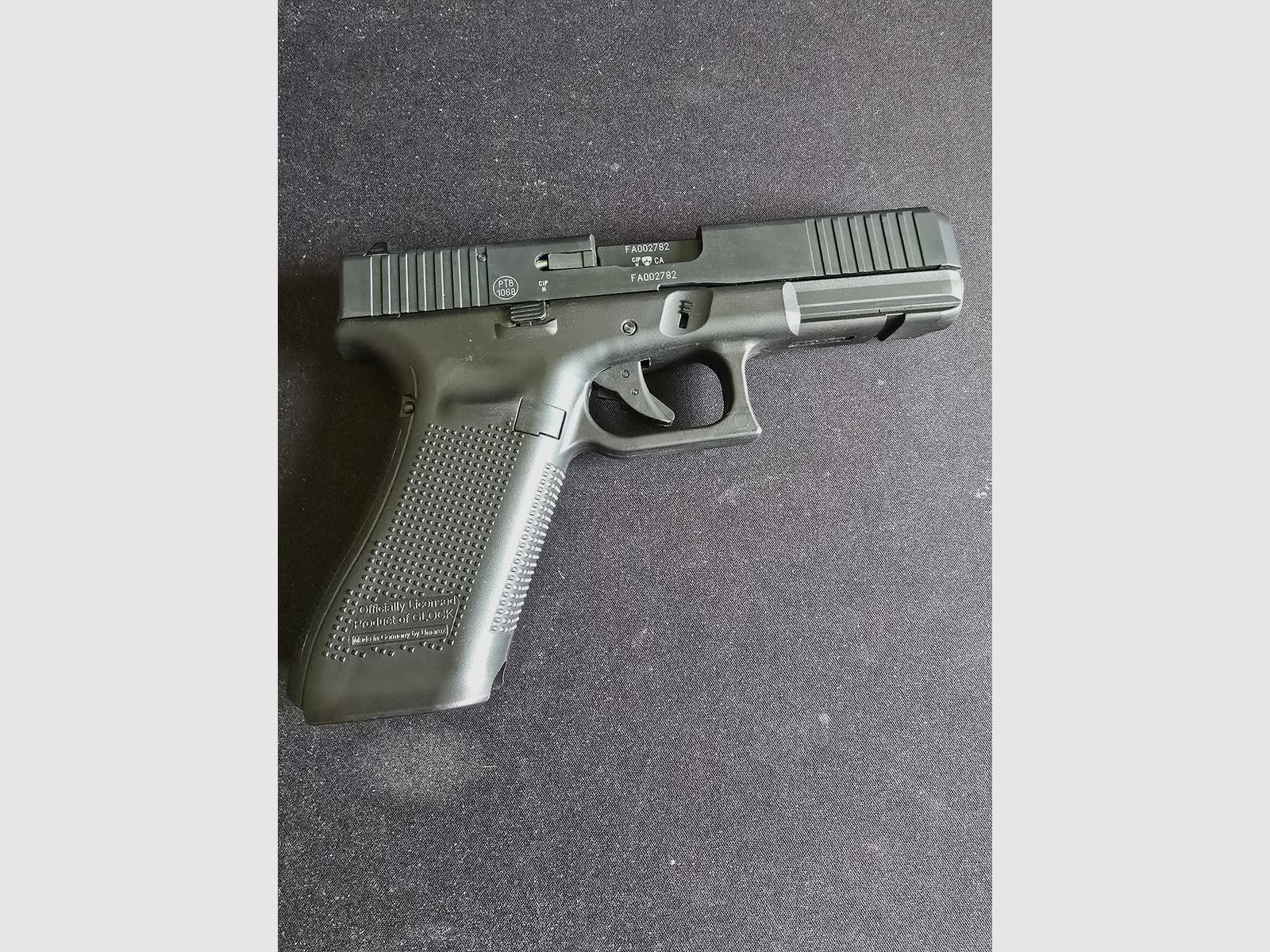 Glock 17 9mm P.A.K.