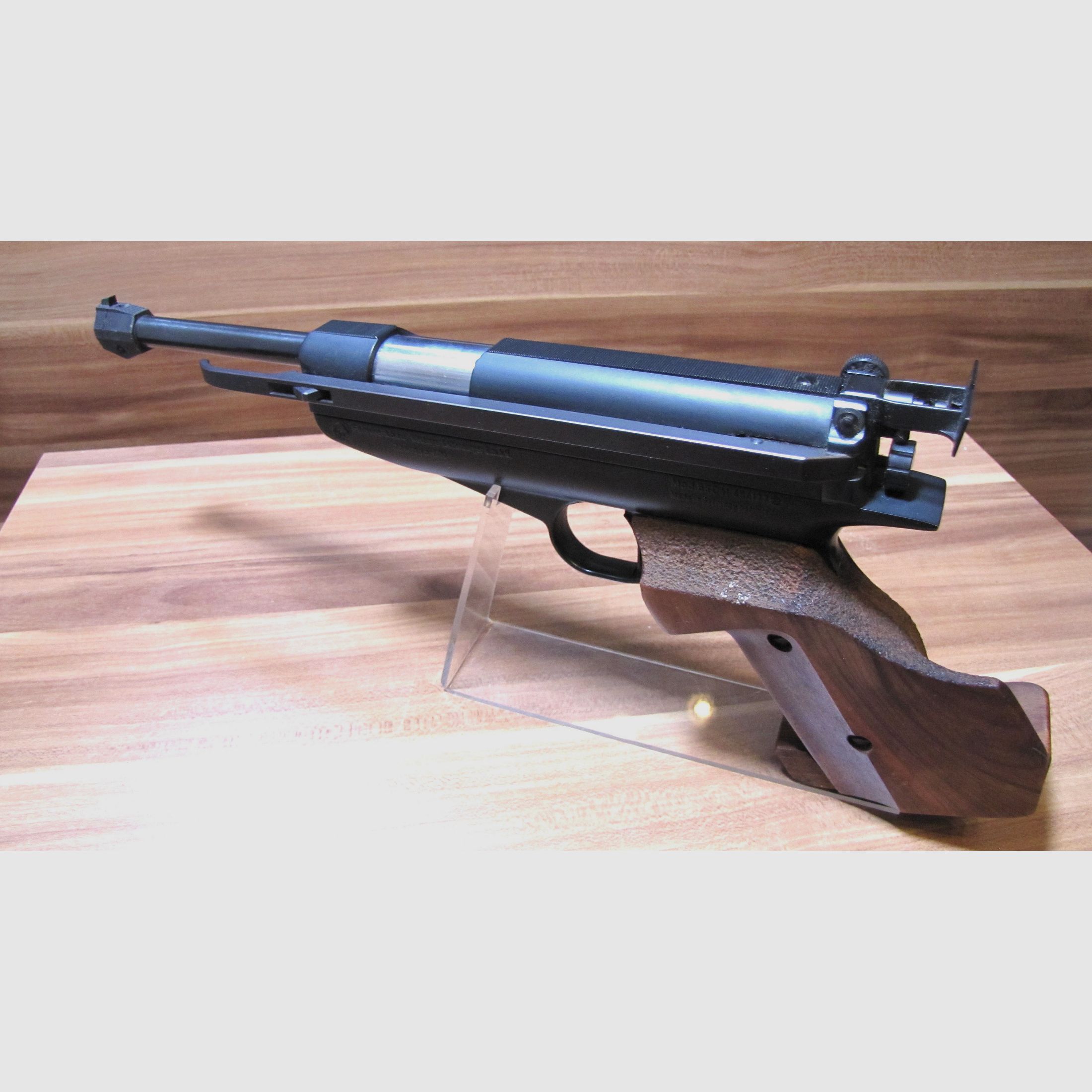 Match pistolet à air comprimé Feinwerkbau 65