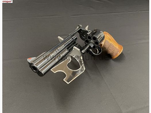 Smith & Wesson 586-4 Target Champion