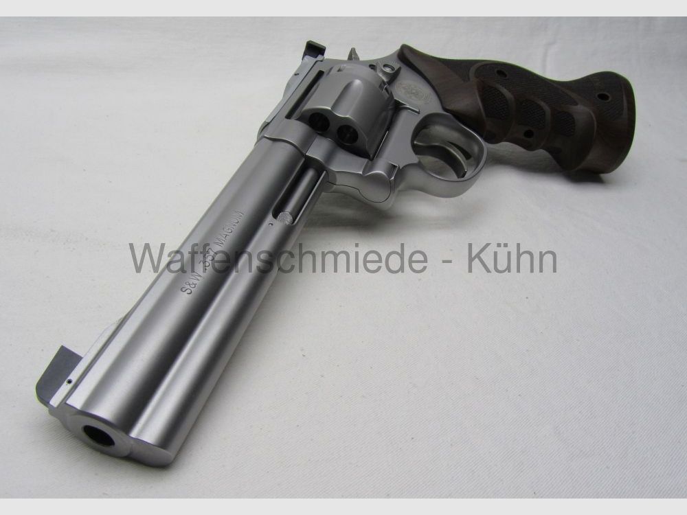 Smith & Wesson 686 Target Champion