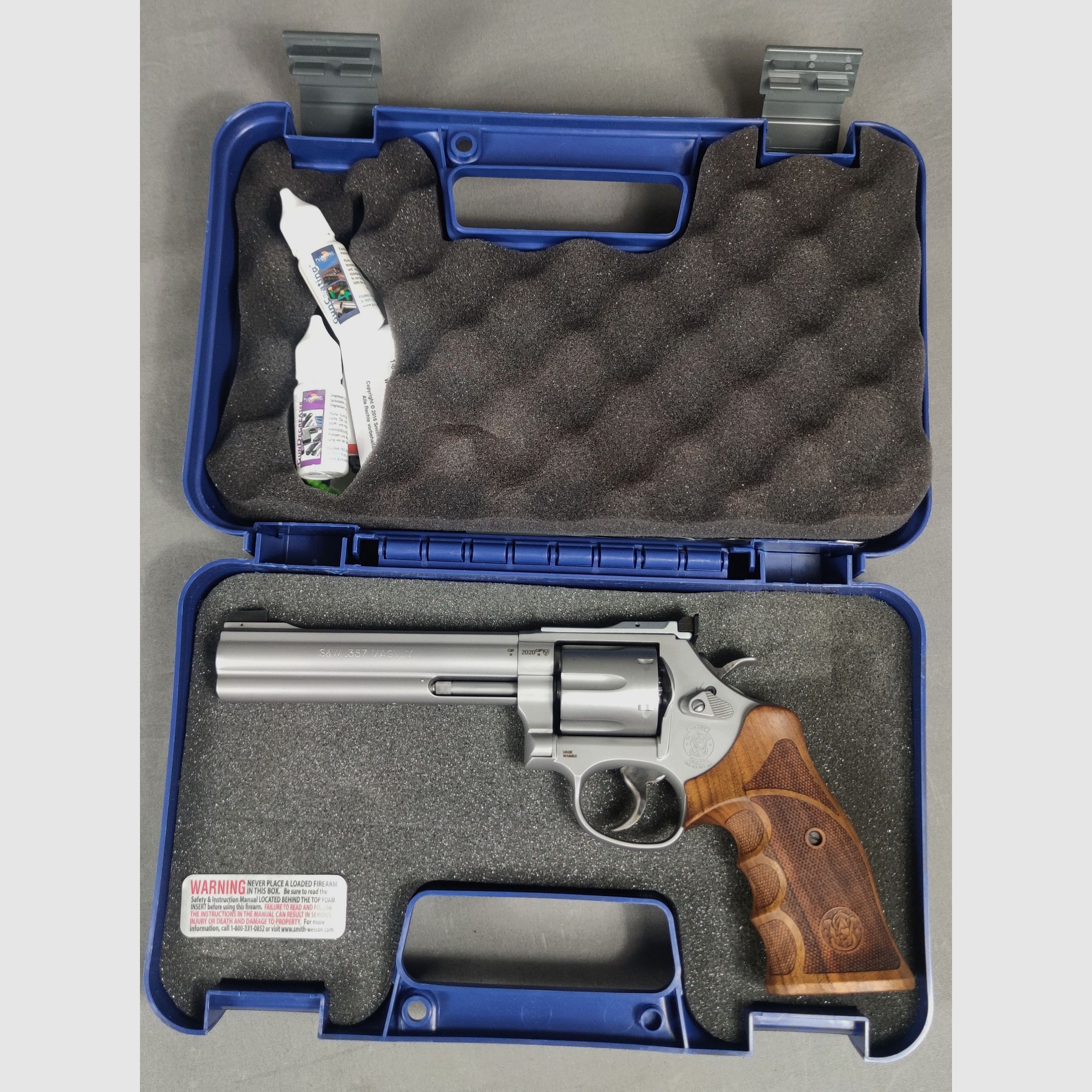 Smith & Wesson 686-6  Target Champion 