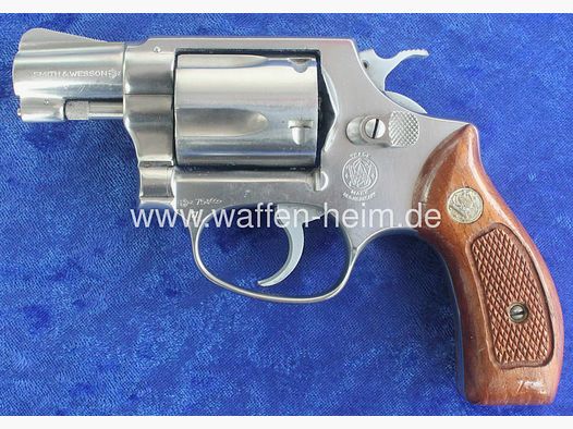 Smith & Wesson 60