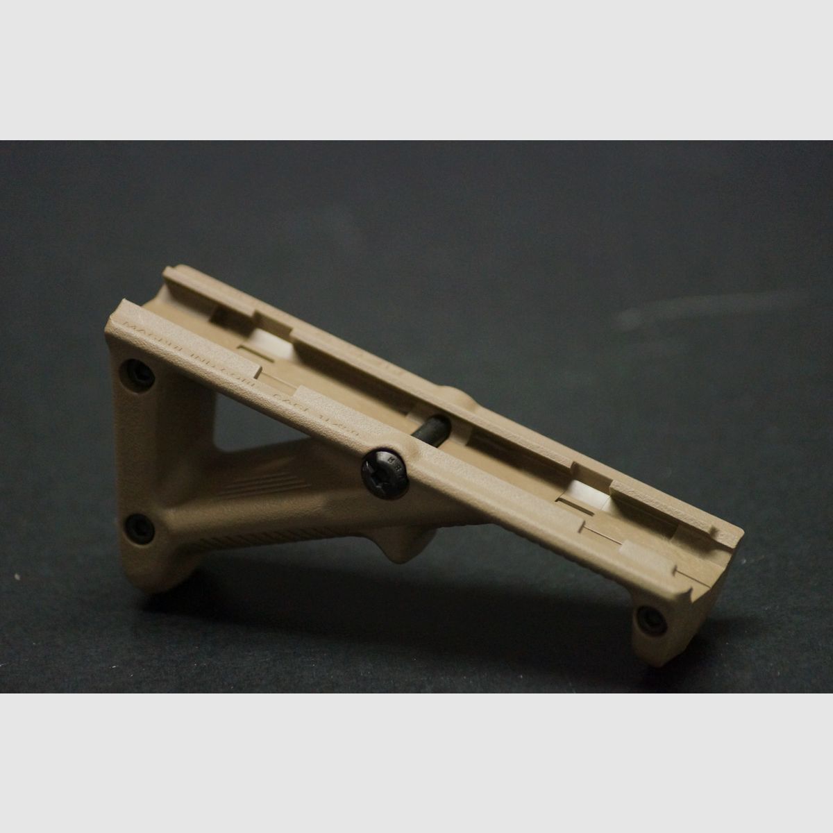 Magpul AFG-2 FDE Picatinny, Bild 2 von 4