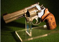 NOWY PODSTAWOWY KOMBAT S&W 686-6 4" Cal. 357 Magnum