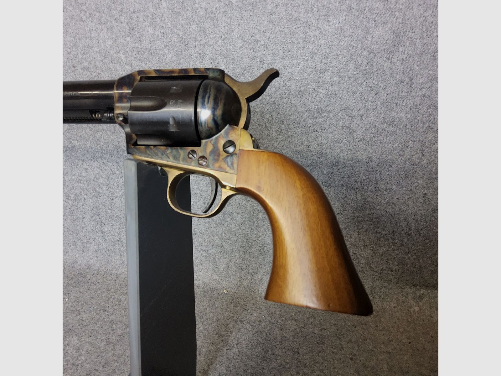 Hege Uberti	 Buntline
