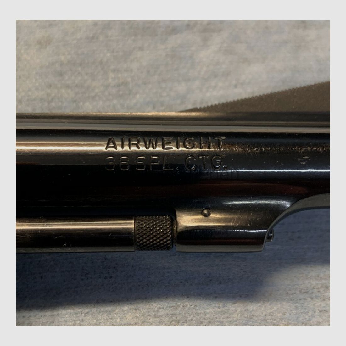 Smith & Wesson Airweight, Mod. 37 - 4