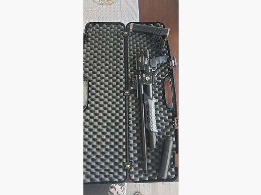 AEA MEGALODON with case and silencer