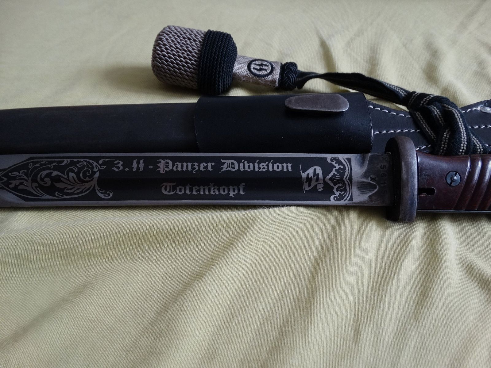 Bajonett SS Totenkopf mit Gravur aus Wk2 