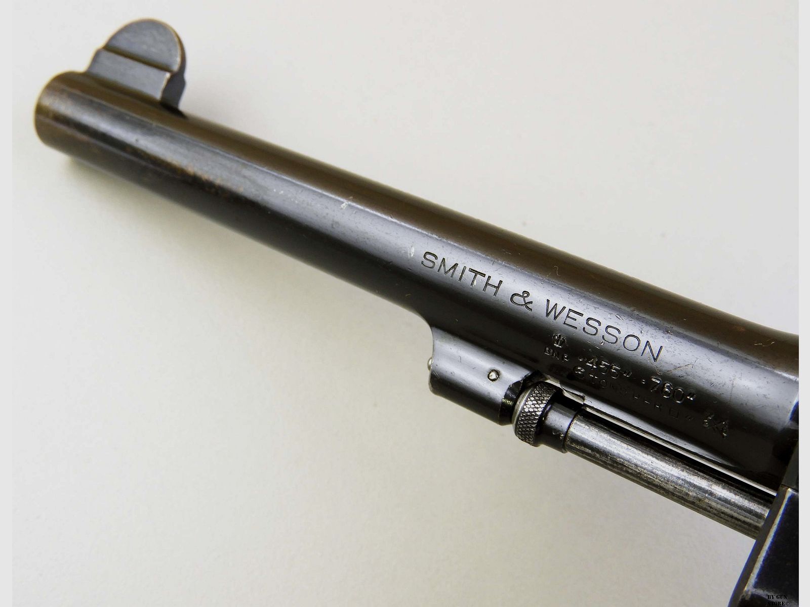 Revolver Smith & Wesson mod. Mark I Hand Ejector cal. 455 matr. 24753, immagine 4 di 10