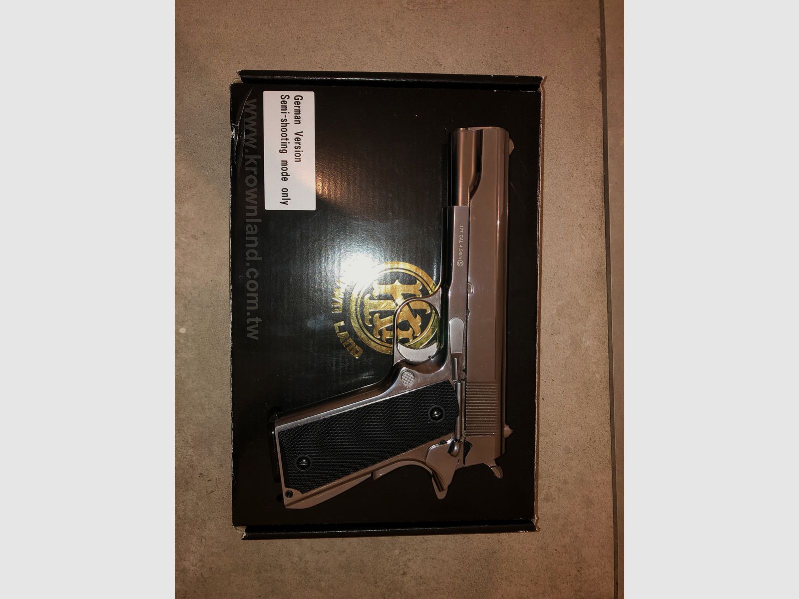 2 CO2 Waffen —  (1x KLI M1911-A1 Vollmetall & 1x Heckler und Koch MP5 K-PDW)