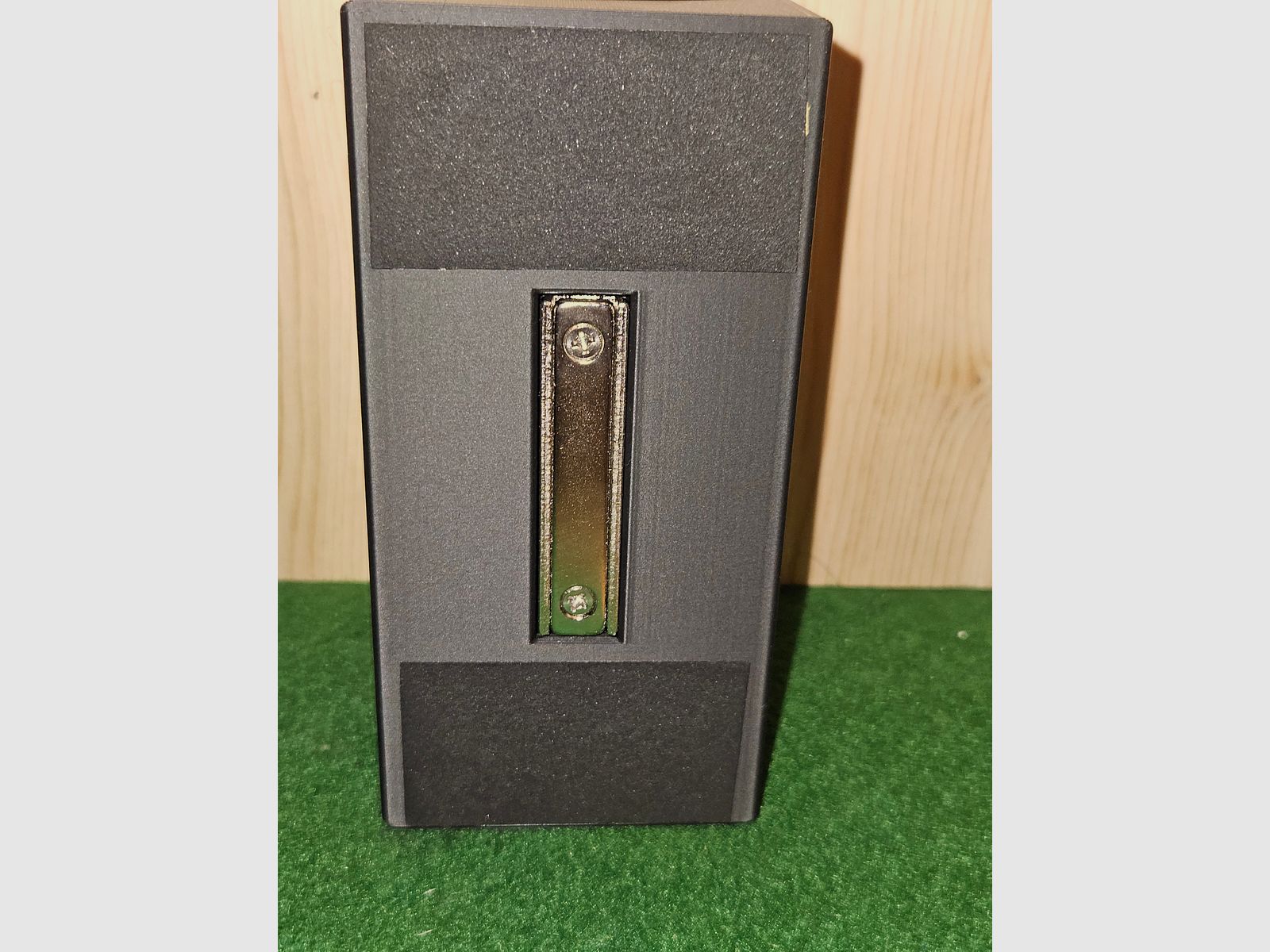 Mounting bracket for silencer, magnetic free color and design selection