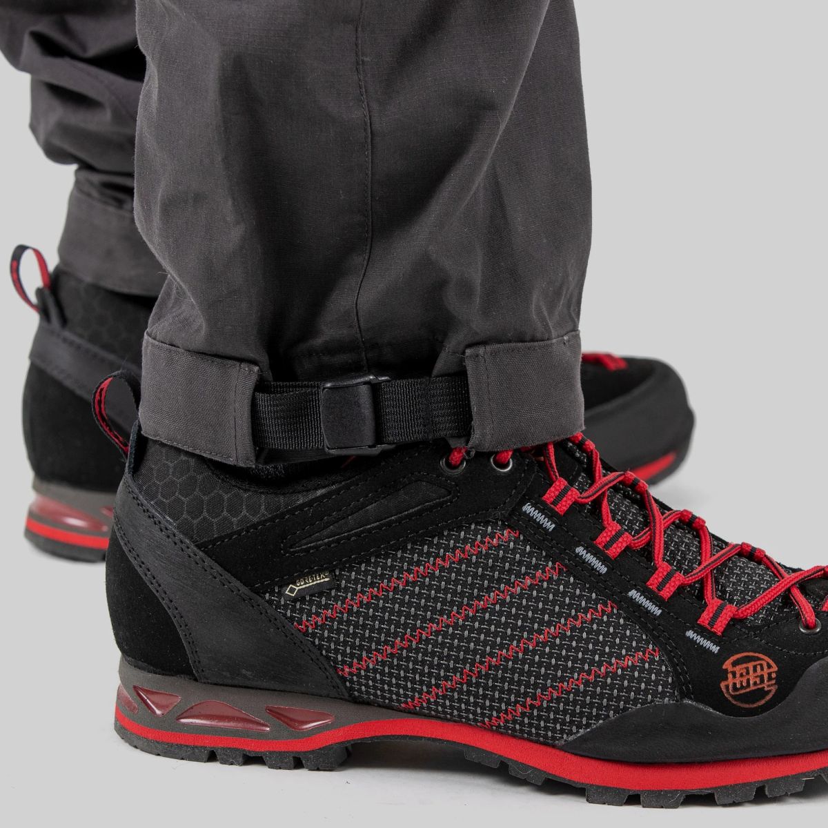 FJÄLLRÄVEN Abisko Lite Trekking Zip-off M Long Sand- Tarmac