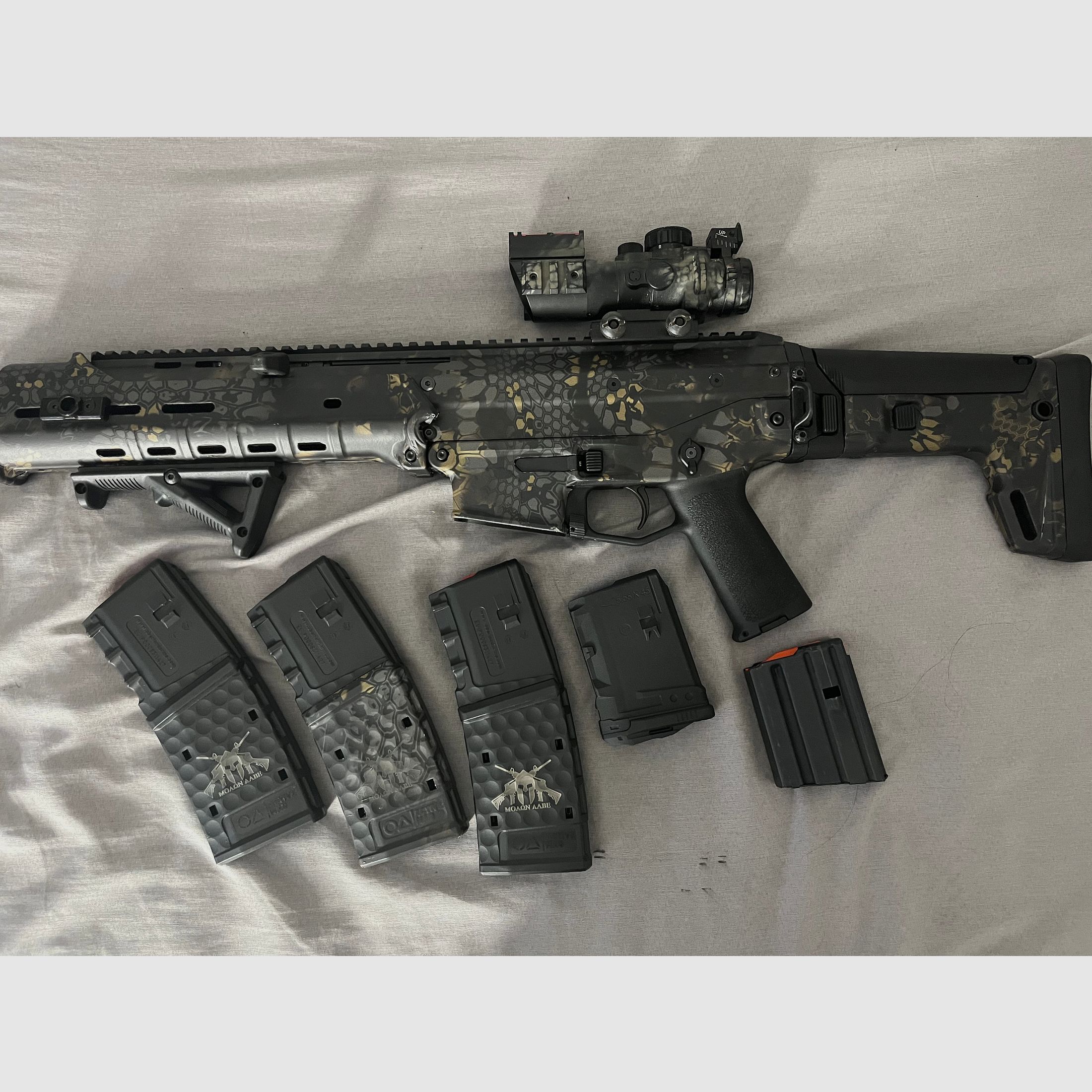  Bushmaster ACR (Adaptive Combat Rifle) ( Masada ) 223. REM