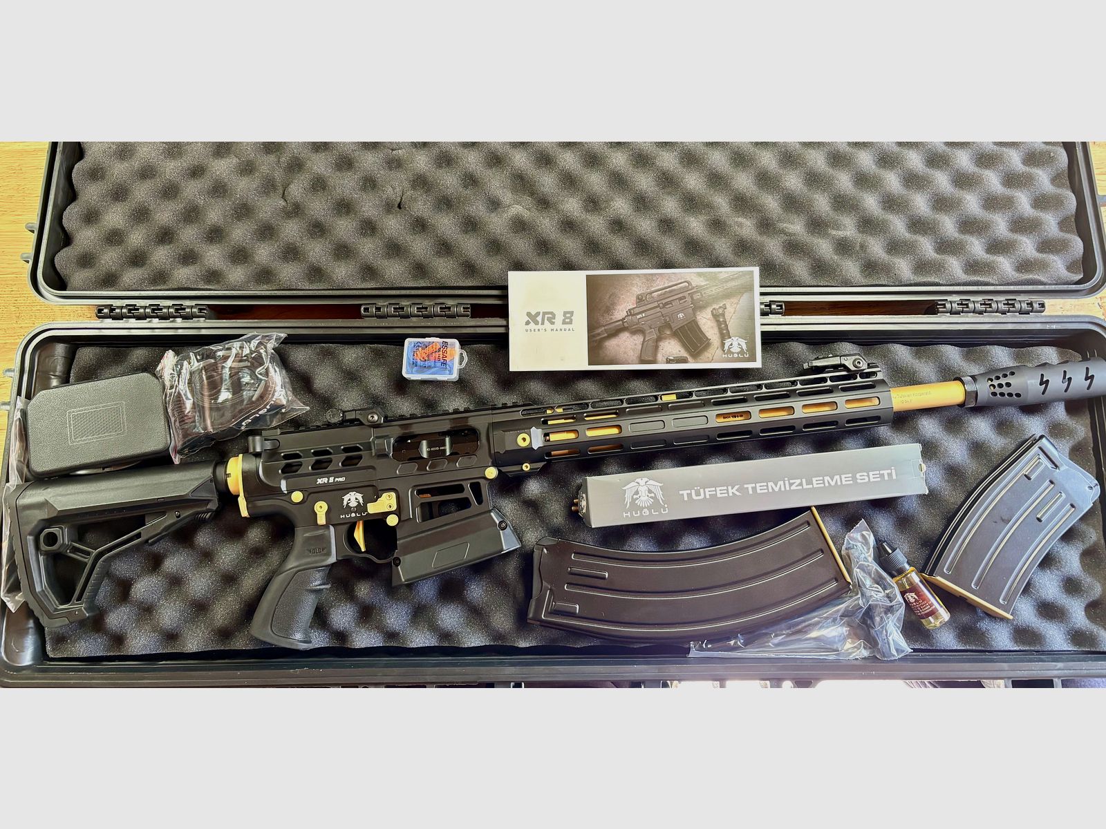 halbautom. Flinte mit Kastenmagazin HUGLU XR 8 PRO GOLD Kaliber 12/76  - IPSC - Mehrdistanz - Speed