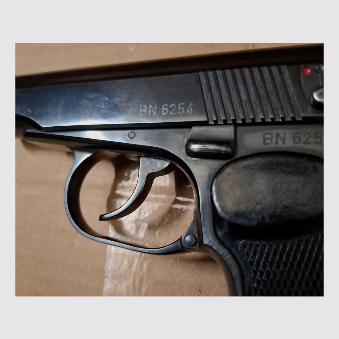 DDR Ernst Thälmann Suhl Makarov K100 Pistole M