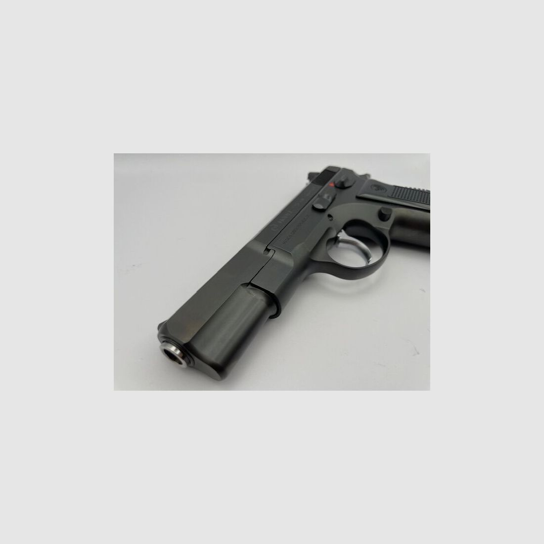 CZ 75 Legend