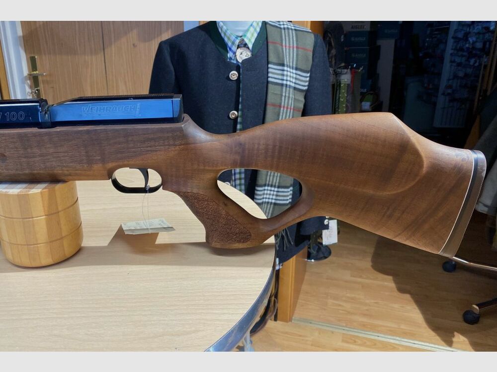 Weihrauch HW 100 Pressluftgewehr mit div. Zubehör