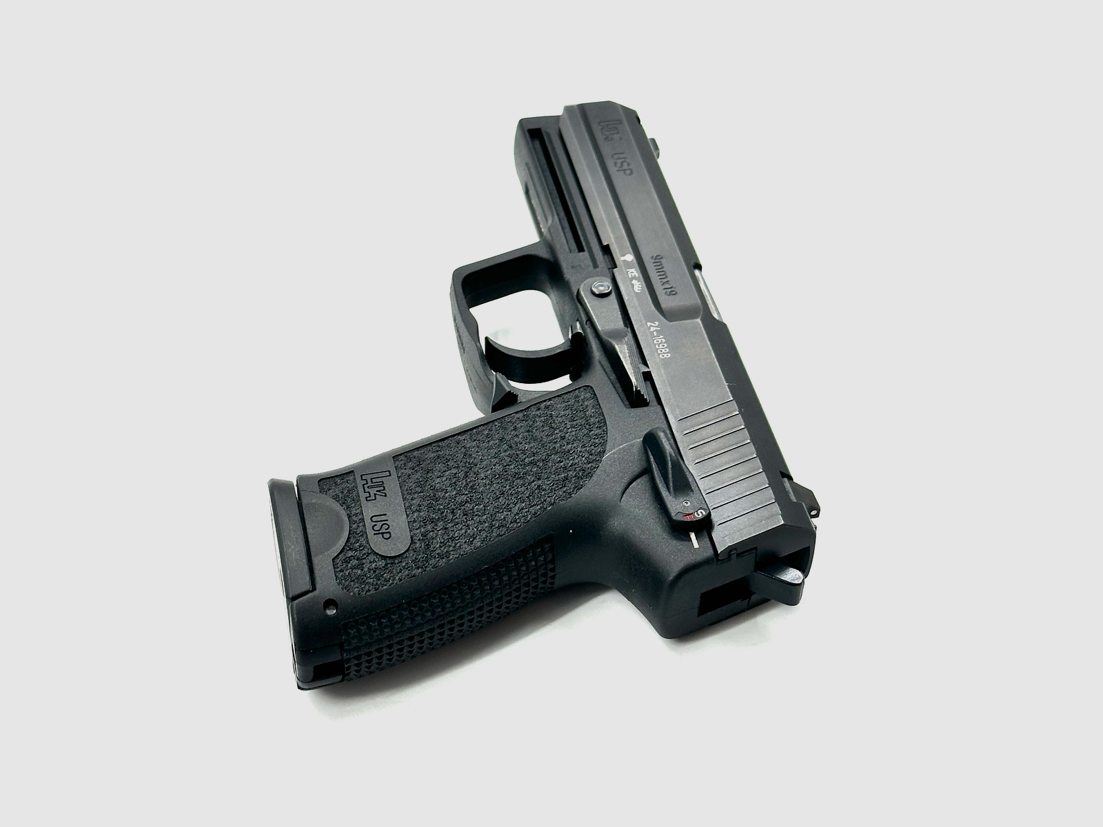 HECKLER & KOCH USP 9x19, Bild 10 von 15