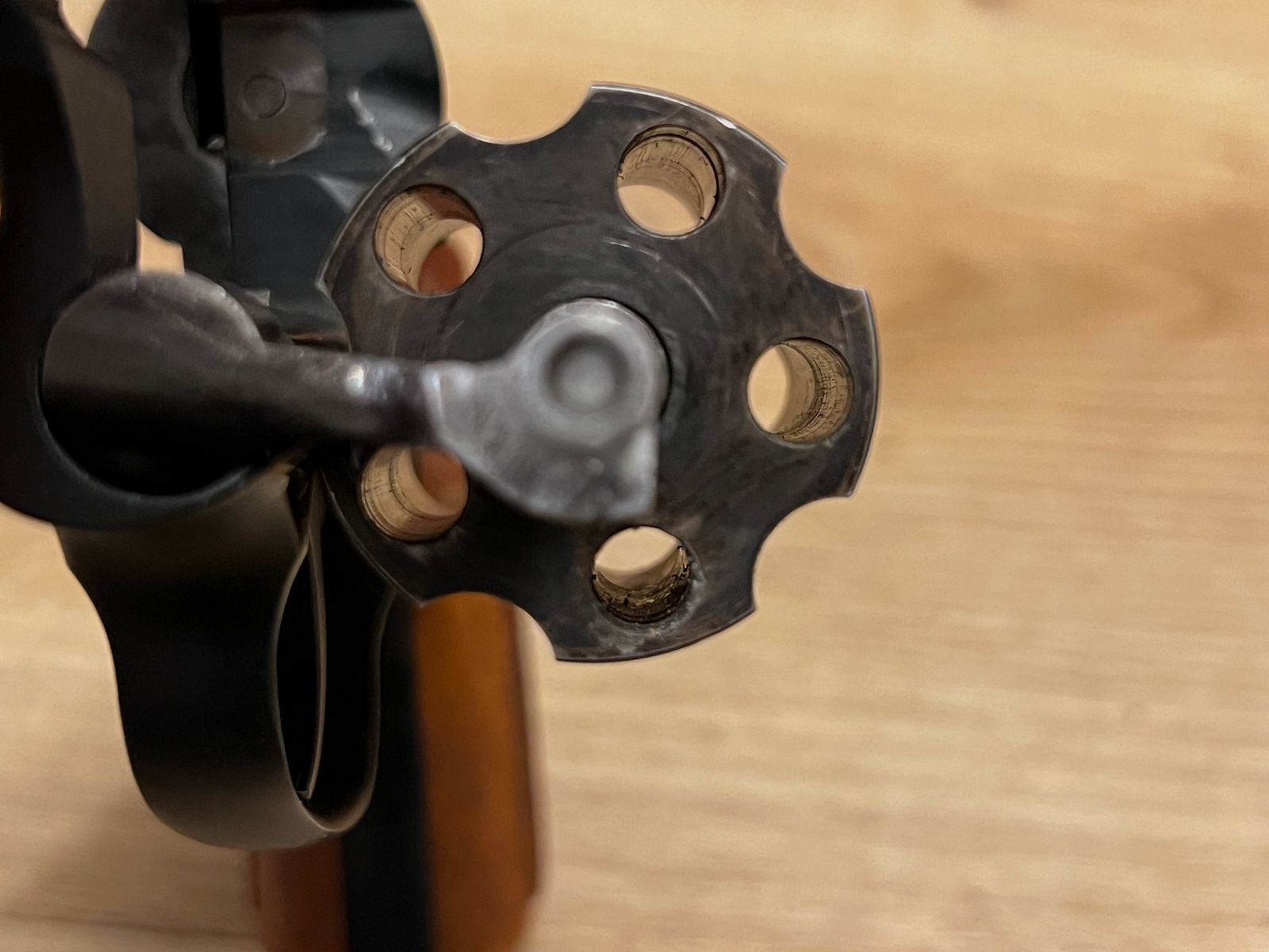 ERMA ER 66 M20 4mm, pero como pistola de fogueo PK