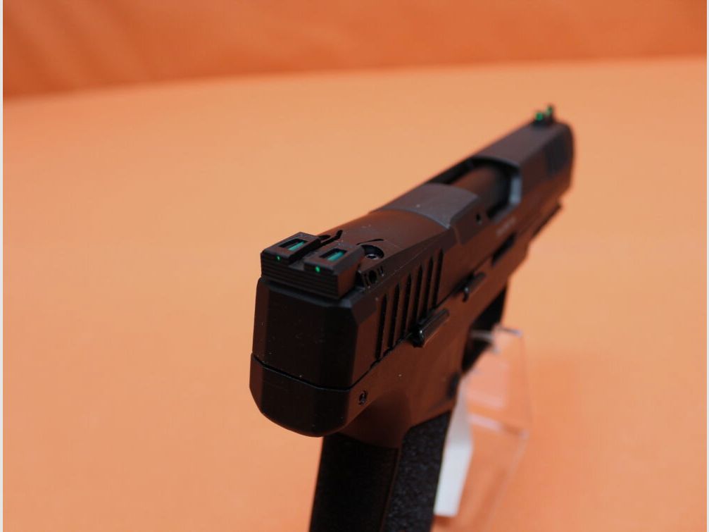 SIG Sauer Ha.Pistola .22lr SIG Sauer P322 4" cañón, mira de fibra óptica de 3 puntos, 20 disparos, lista para ópticas