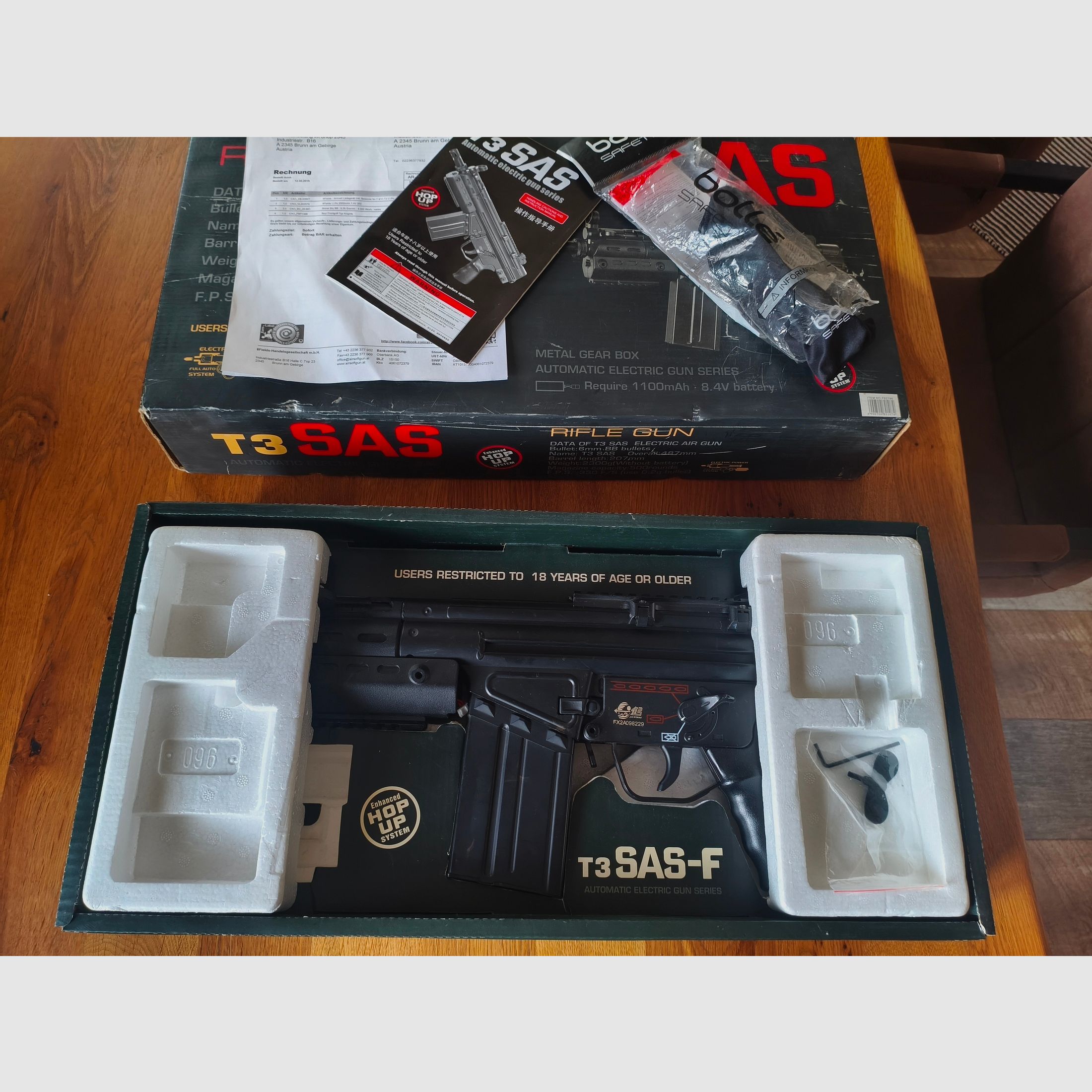 Airsoft gun T3 SAS in like-new condition!