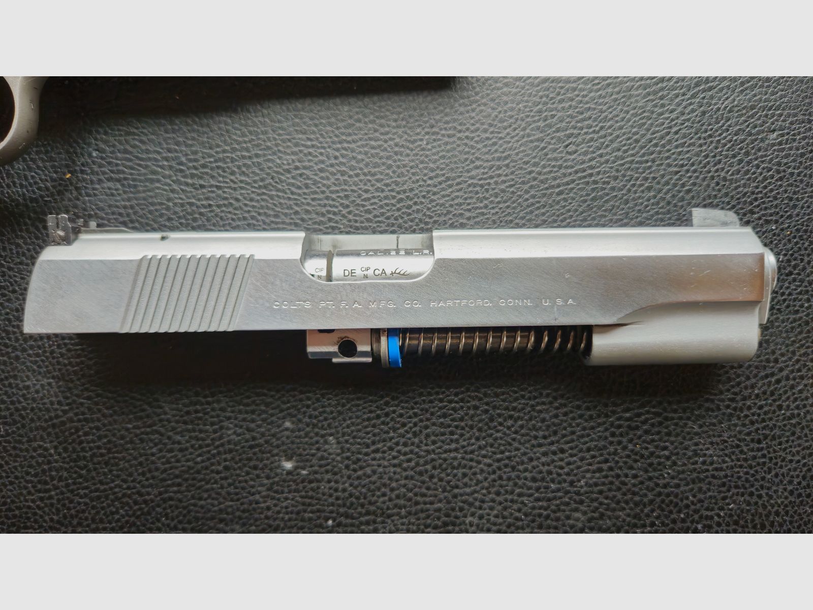 Colt 1911 Gold Cup National Match Kal .45 ACP, Colt Wechselsystem .22lr (Nummerngleich), Les Baer 9mm  Wechelsystem