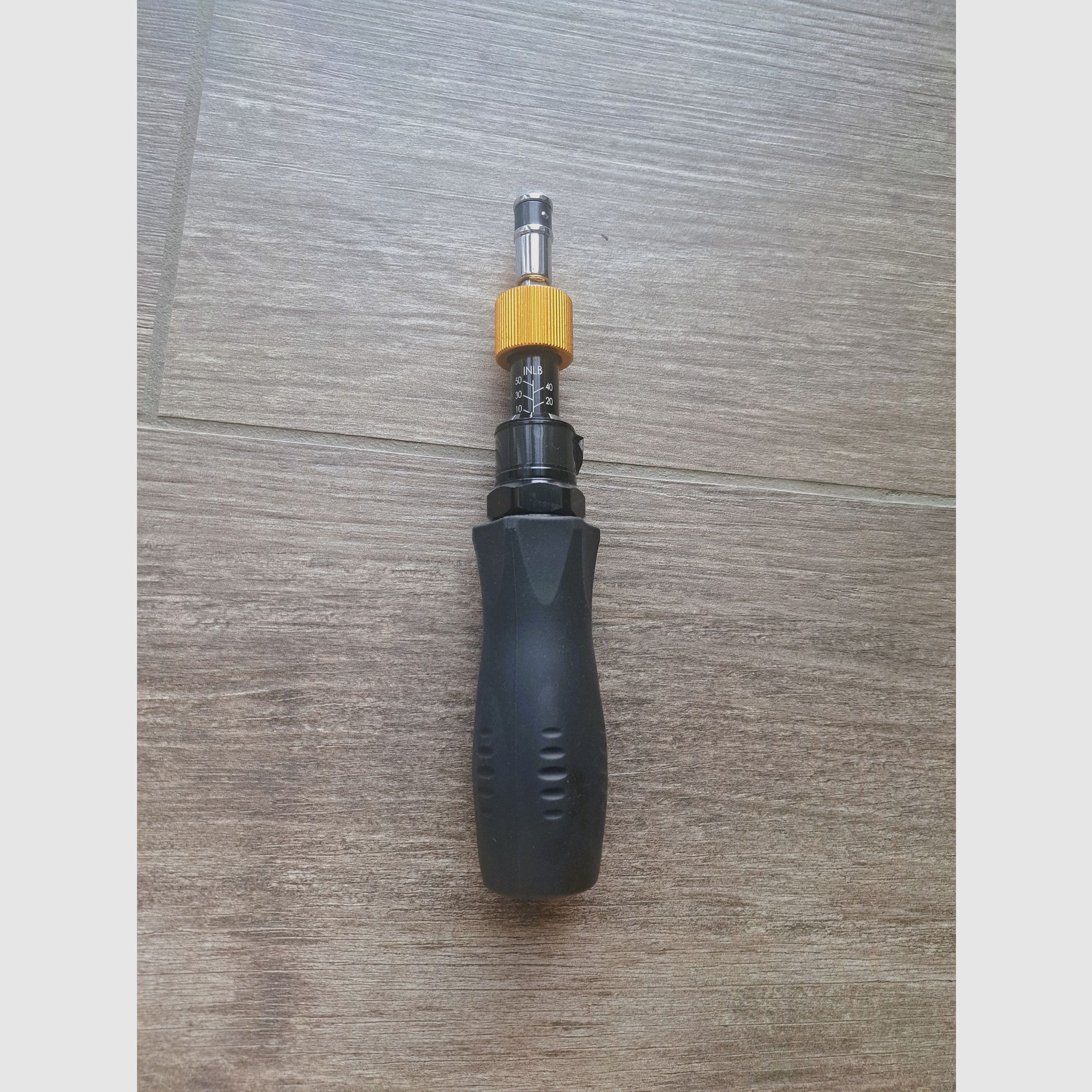 Vortex assembly set with torque wrench