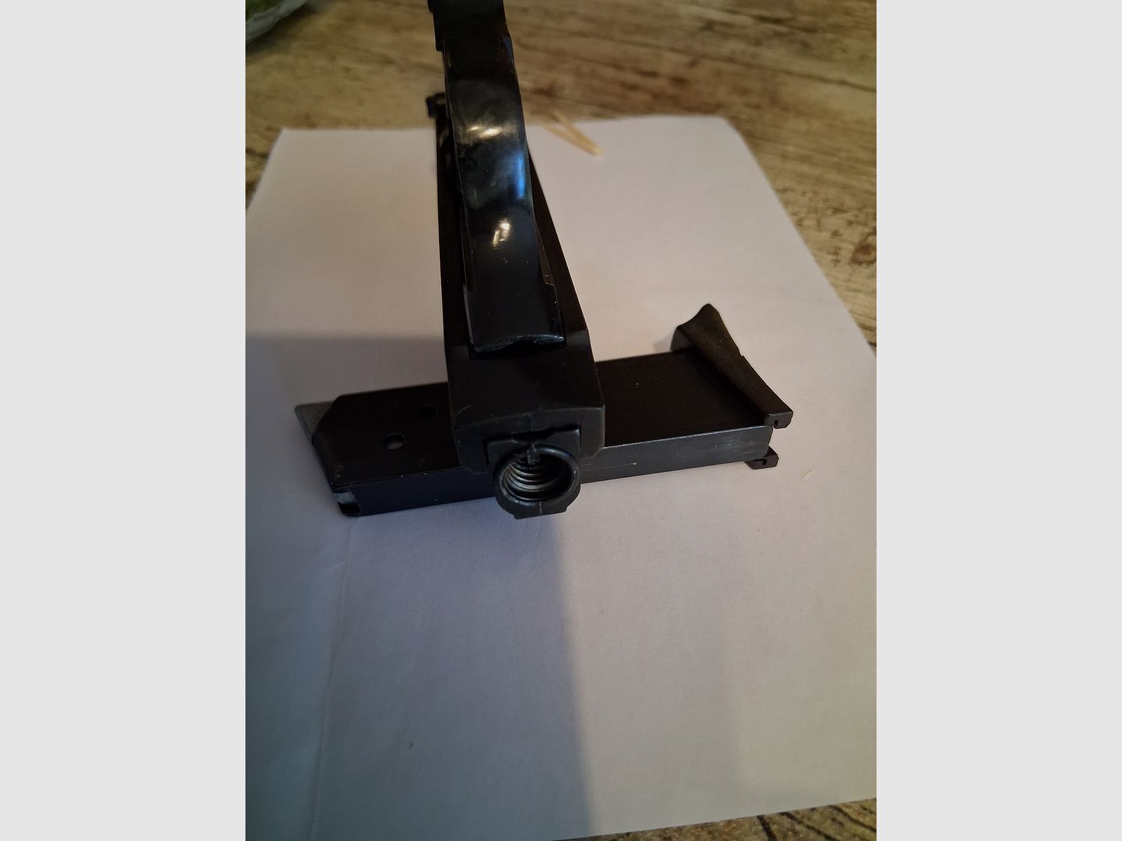 Collectionneurs attention !!! Röhm RG 8 (PTB-154), plaquettes en bois, chargeur de rechange, État TOP, jamais tiré