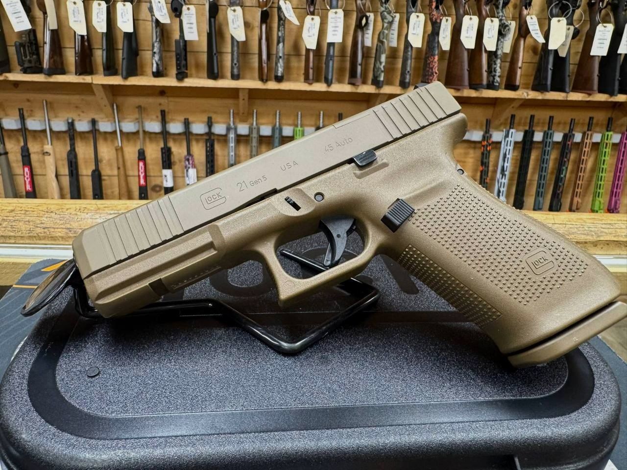 Glock 21 Gen5 FDE 