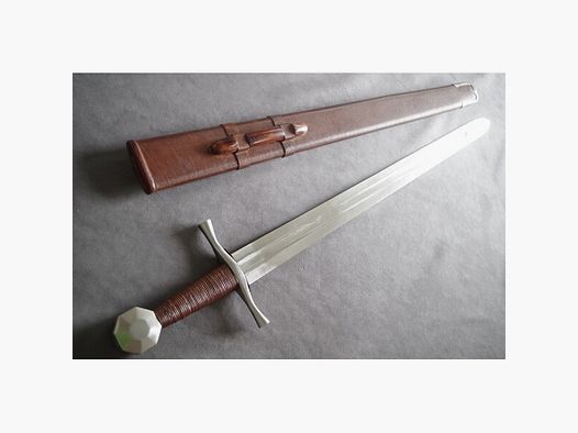 Geschmiedetes Schwert der Templer Ritter Achteck Knauf EN 45 , 48 HRC 13. Jhdt